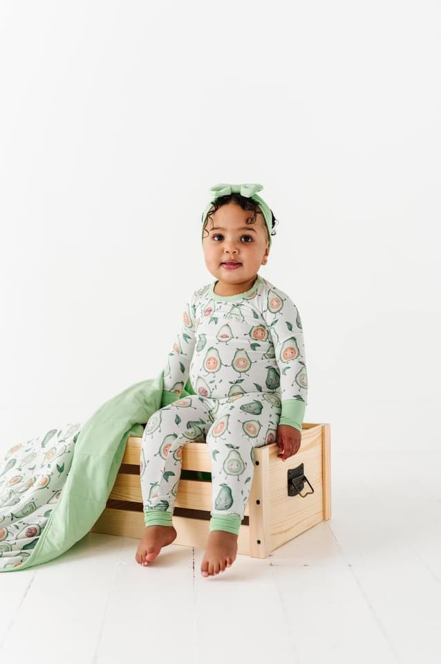 Let’s Avo-Cuddle Bamboo Two Piece Pajamas